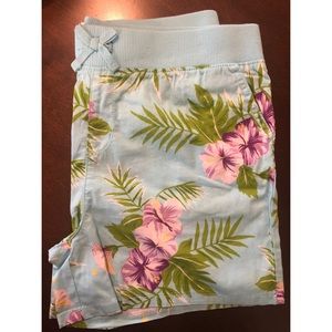 💁🏽‍♀️Sea grove girls shorts